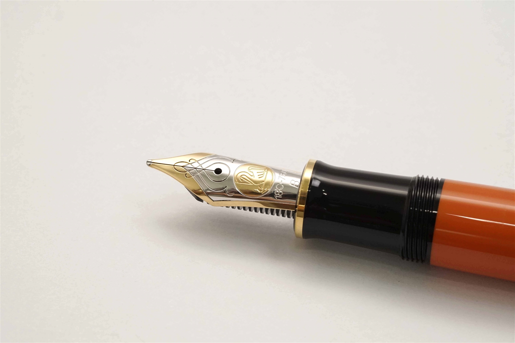 Stylo Plume Pelikan Souverän M800 Orange Brûlé - Or 18 Carats, Neuf Dans Sa Boîte, édition Spéciale